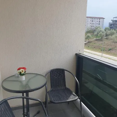Andra Apartment